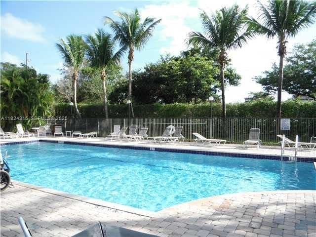 Building Photo - 1309 Belmont Pl