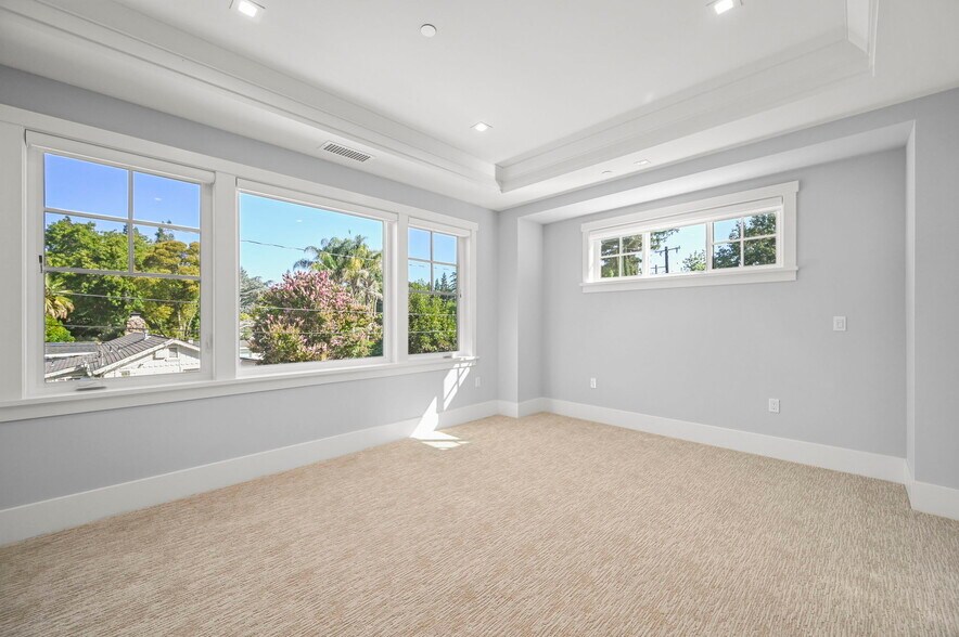 Owner's Suite - 1533 Manning Ln