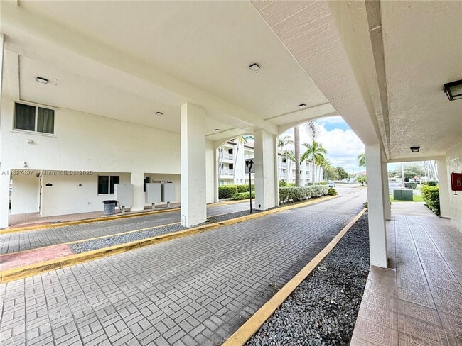 Building Photo - 11201 NW 89th St