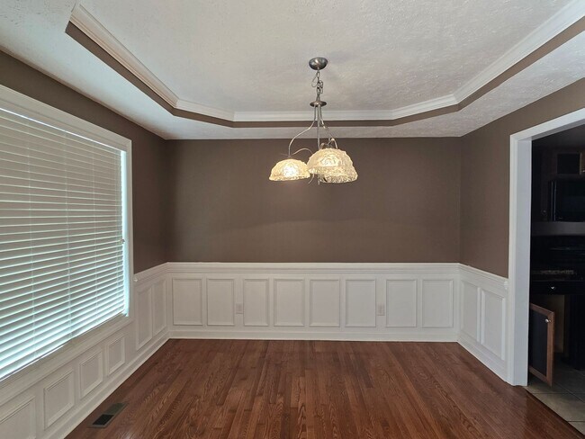 Building Photo - 197 Rolling Stone Ct