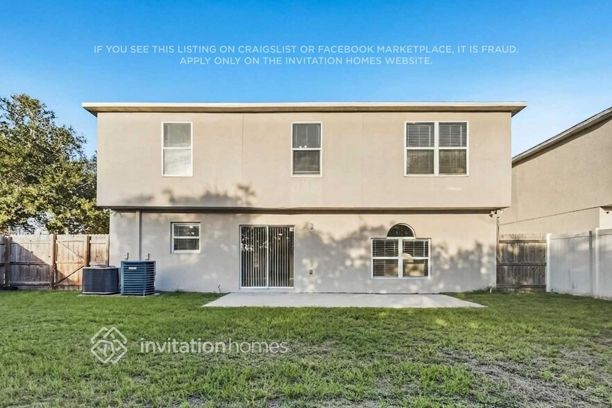 Building Photo - 13501 Mango Bay Dr