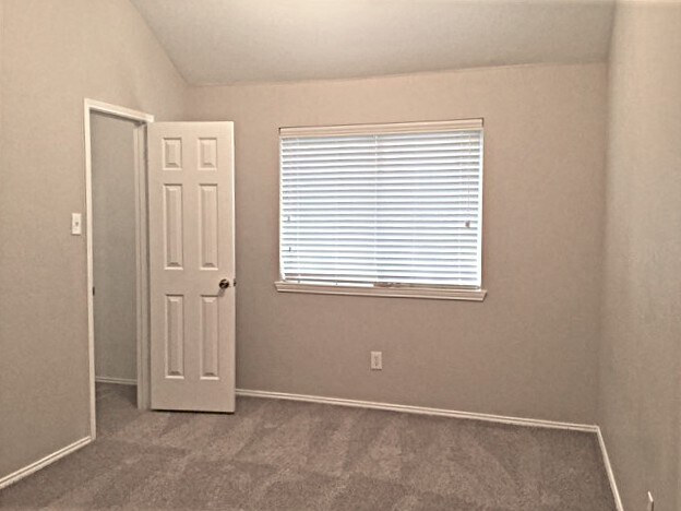Building Photo - 4725 Magna Carta Blvd