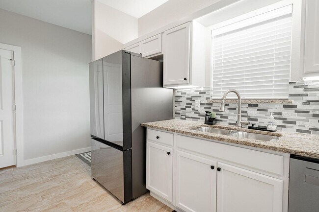 Building Photo - Available