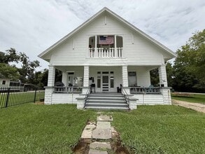 Building Photo - 1832 Liberty Ave