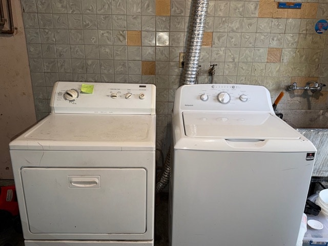 Building Photo - 9076 Walker Ct