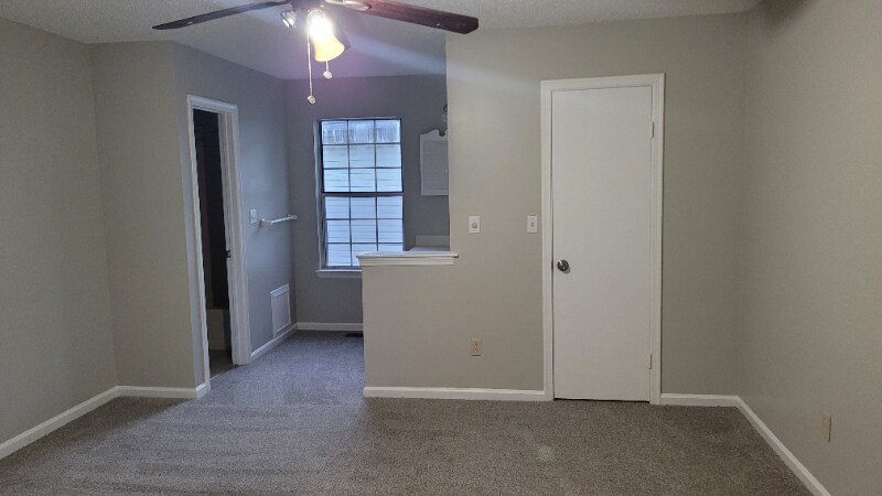 Building Photo - 282 Ferdinand Cir