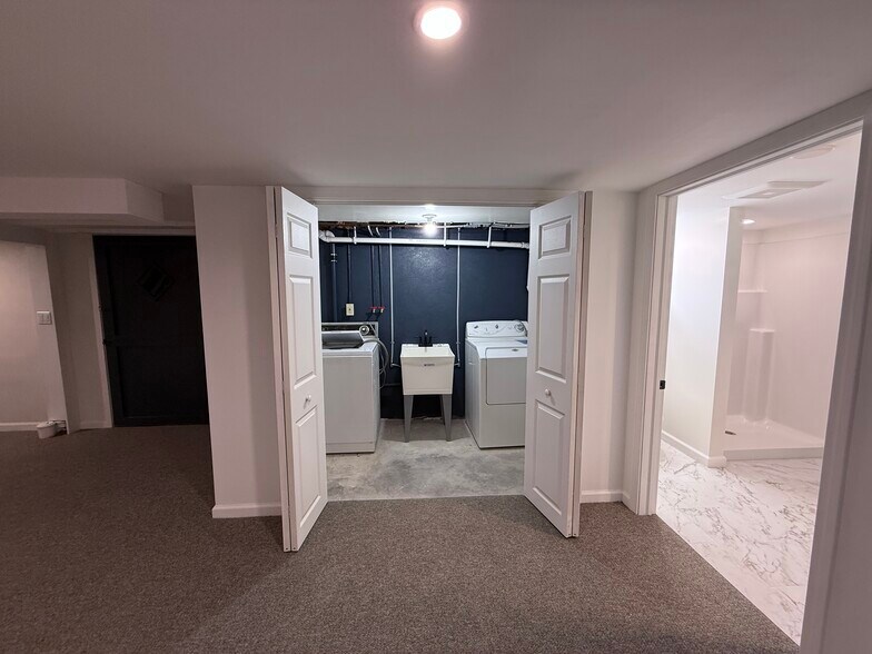 Building Photo - 42 Suffield St