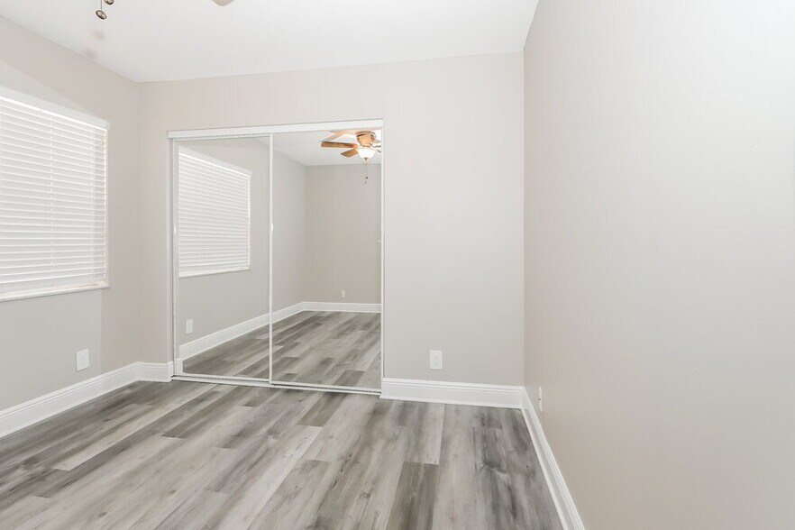Building Photo - 2638 Country Golf Dr