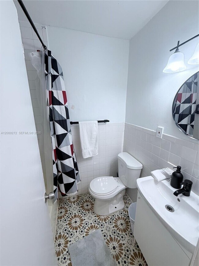 Building Photo - 3801 Indian Creek Dr