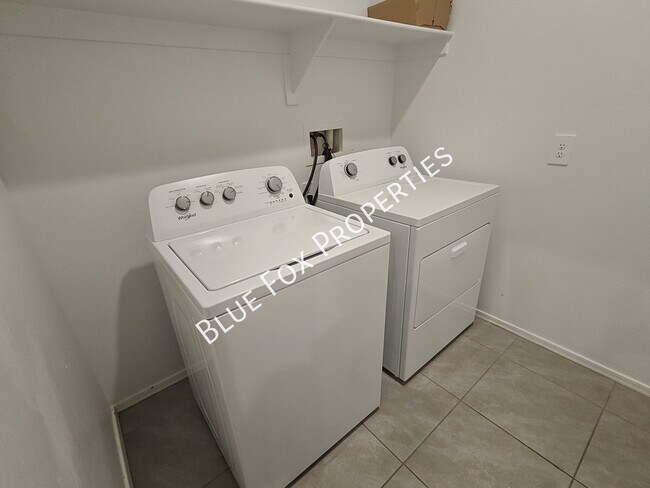 Building Photo - 12209 E Ava Lynn Dr