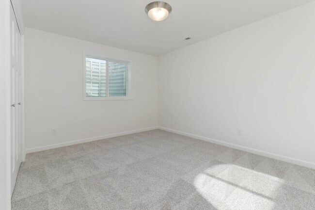 Building Photo - 2503 Treeline Drive