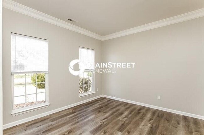 Building Photo - 4 Bedroom Pet-Friendly Home in Mooresville, NC with Main Street Renewal