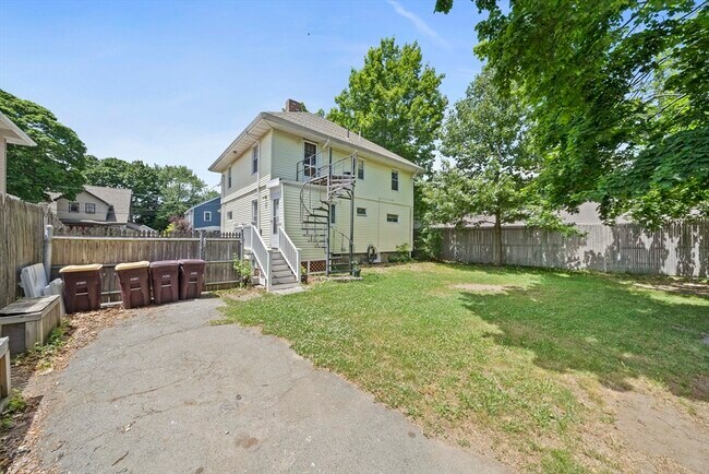 Building Photo - 12 Rosemont Rd