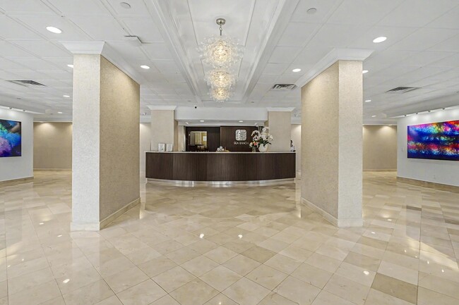 Building Photo - 4301 N Ocean Blvd