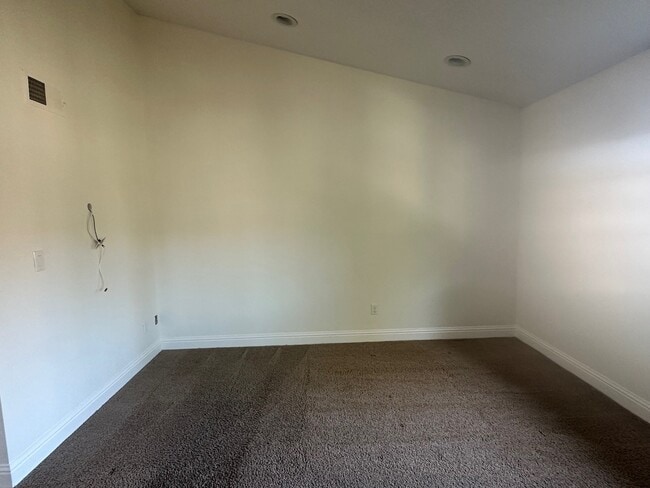 Building Photo - 11501 Treeline Pl