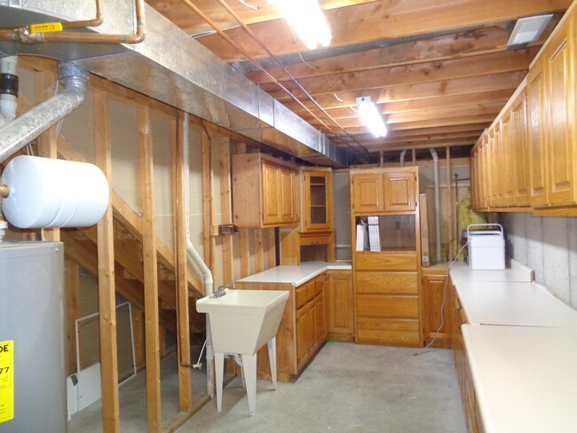 Building Photo - 3801 Blue Cedar Ln