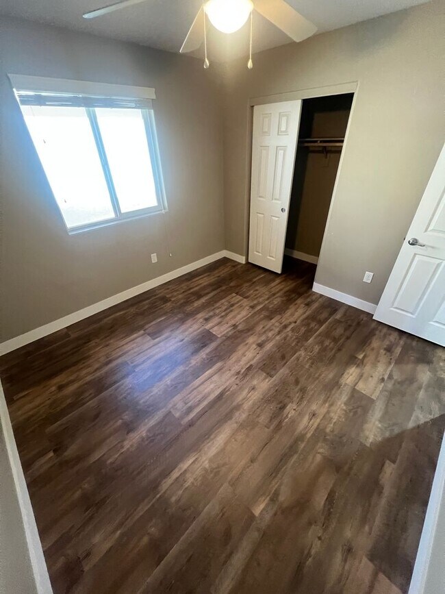 Building Photo - Located in the Southwest 3 Bed | 2.5 Bath | Loft | 2-Car Garage spacious backyard
