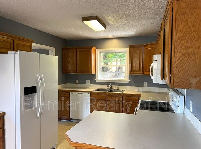 Building Photo - 118 Carters Ridge Rd