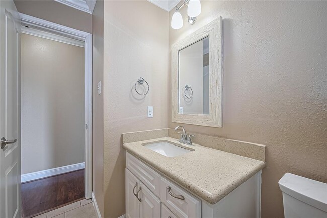 Building Photo - 5731 Coastal Way