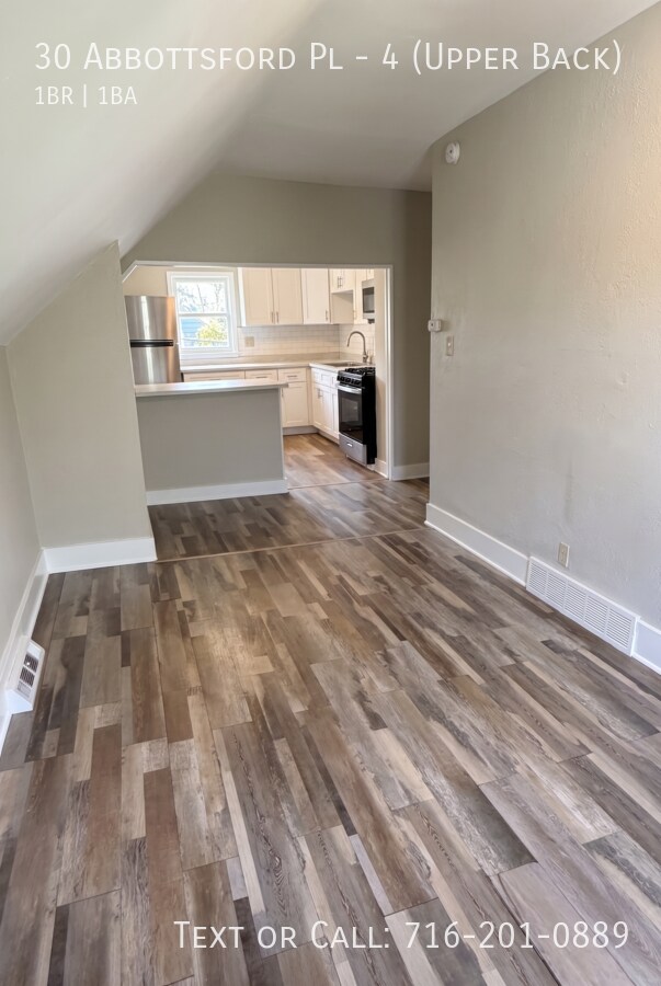 Building Photo - 30 Abbottsford Pl