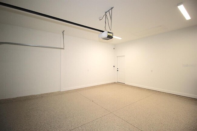 Building Photo - 20 Del Palma Dr