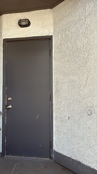 Building Photo - 4606 S Normandie Ave