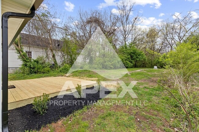 Building Photo - Stunning 4 Bd -3 Ba Single Family Home in ...