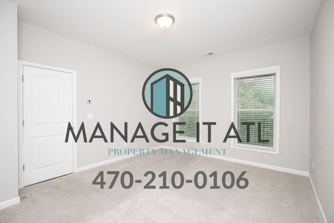 Building Photo - End unit! Gorgeous townhouse in the Suwane...