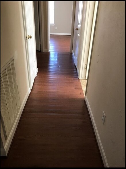 2nd floor Hallway - 17414 Ivy Brook Ct