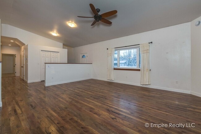 Building Photo - 4 BD Single Family Home in North Pole