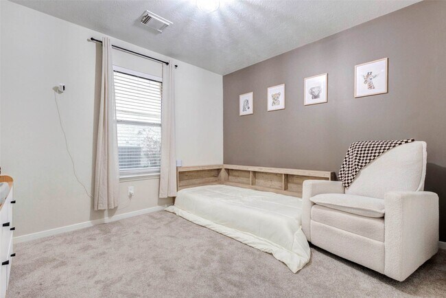 Building Photo - 822 Autumn Point Ln