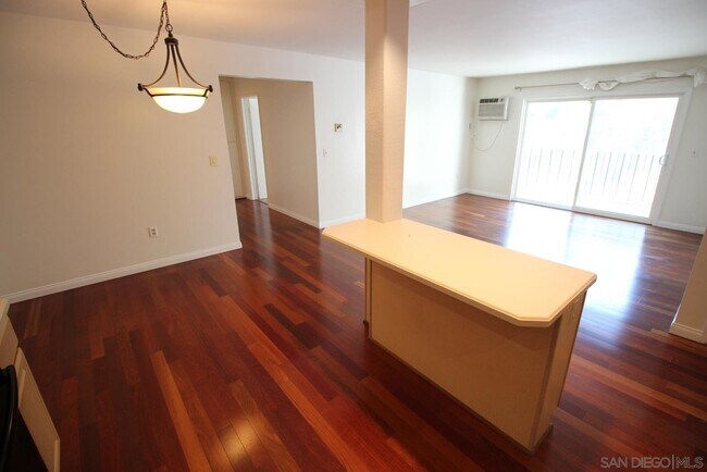 Building Photo - 6780 Friars Rd