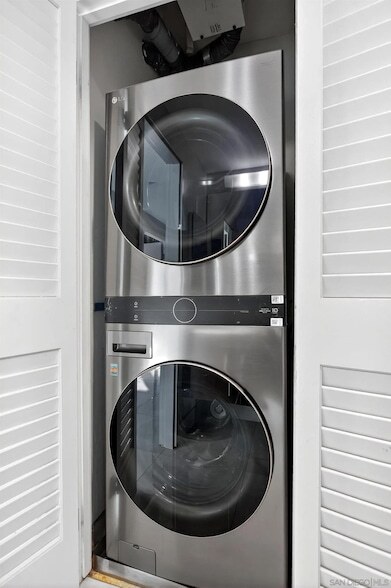 Building Photo - 321 Tenth Ave