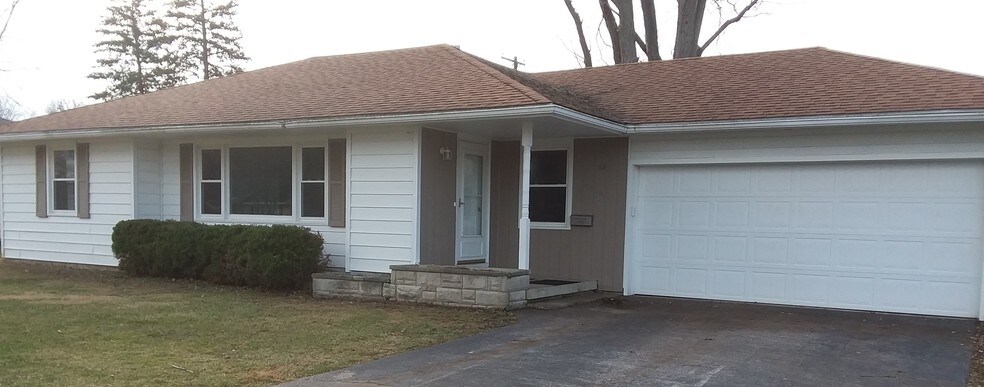 Great neighborhood - 1806 Eastview Dr