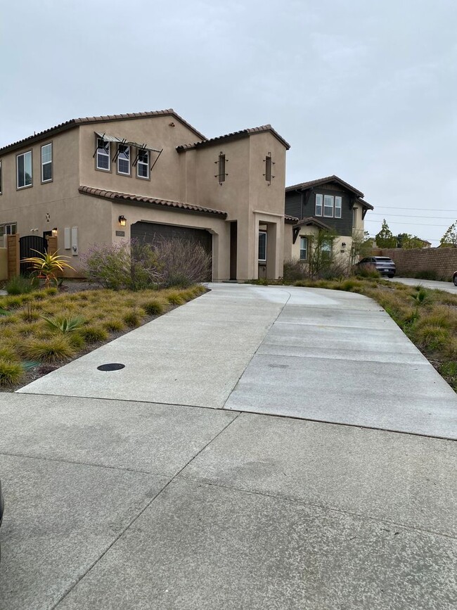 Building Photo - Gorgeous Newer Home for Lease in Murrieta!