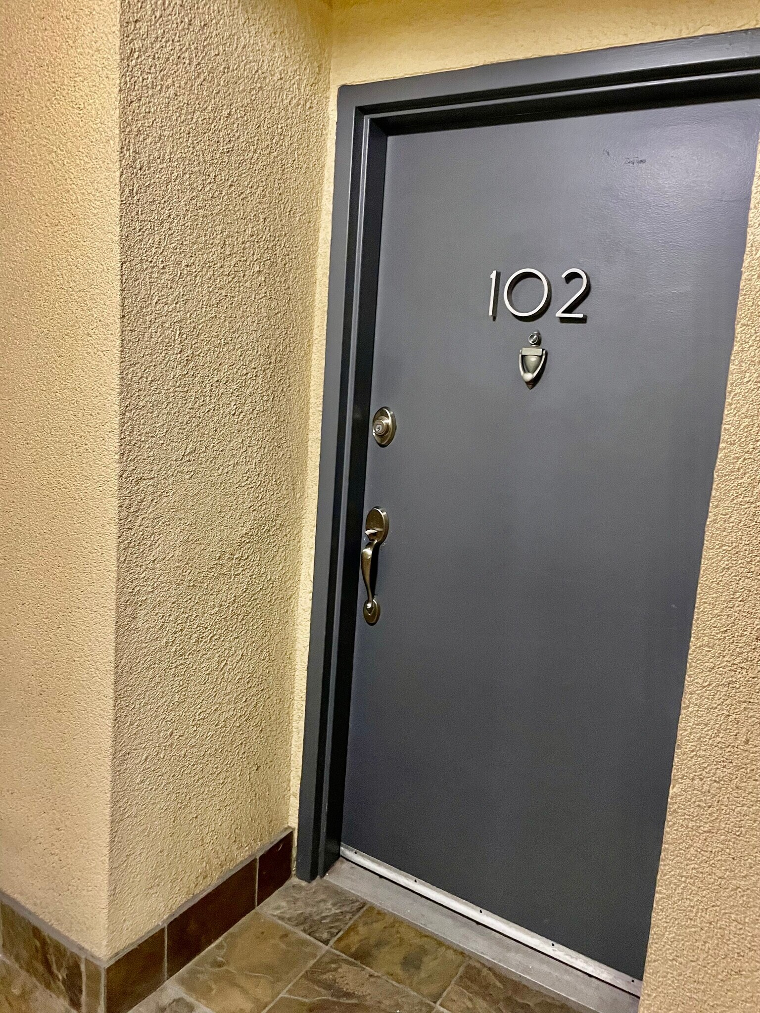 Building Photo - 4077 3rd Ave