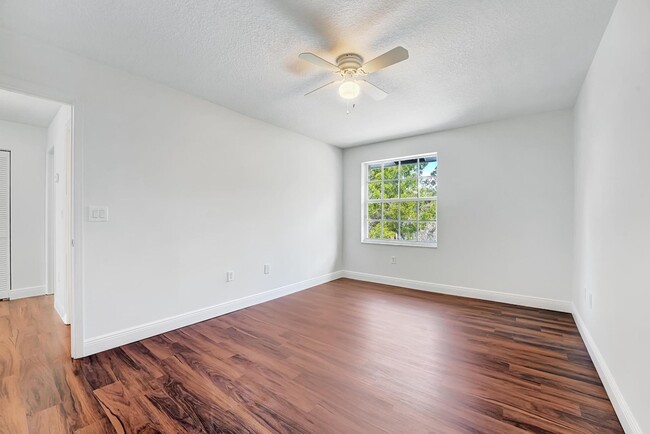 Building Photo - 1774 Annandale Cir