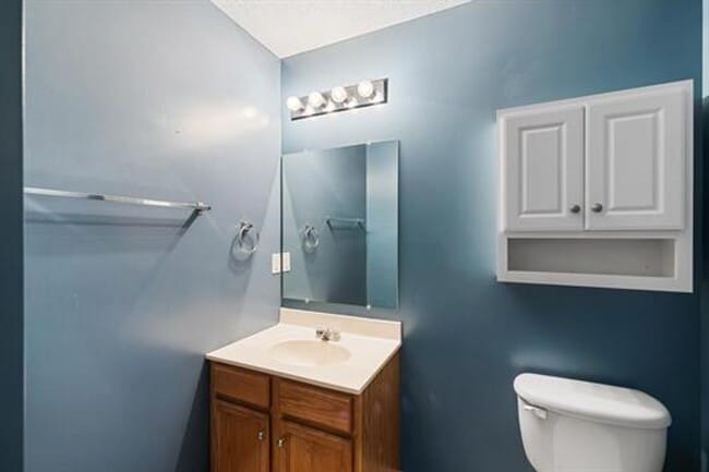 Building Photo - Two Master Suite Townhouse in Avalon Woods