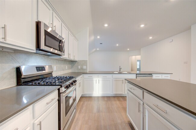 Building Photo - 5607 Rock Head Rnch Trl