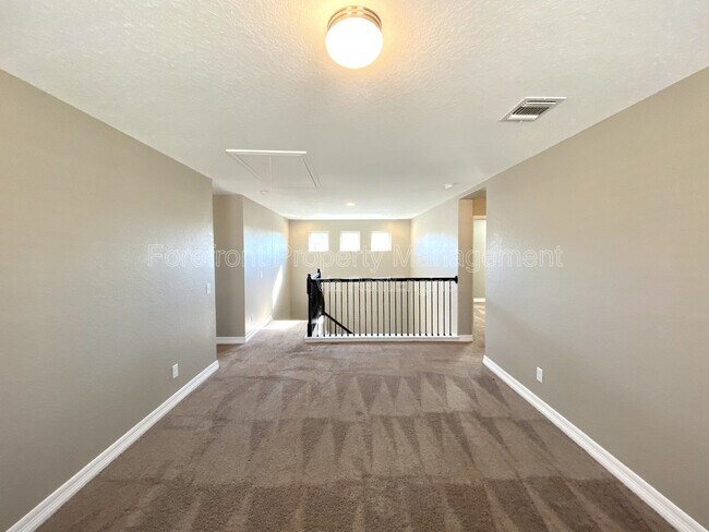Building Photo - 1206 Ranch Falls