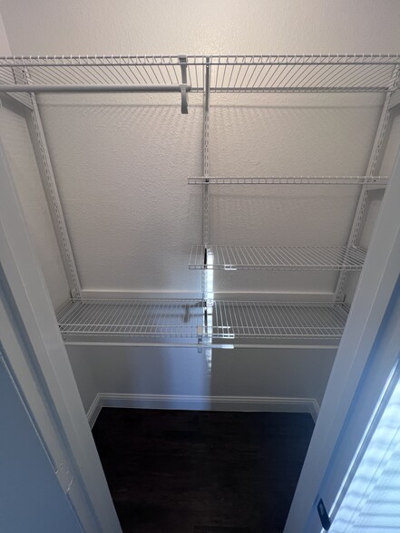 Closet Storage - 7824 Cardinal Ct