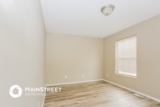Building Photo - 1527 Berkhard Dr