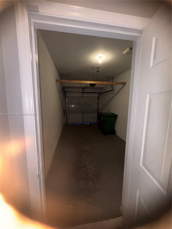 Building Photo - 4323 SW 132nd Wy