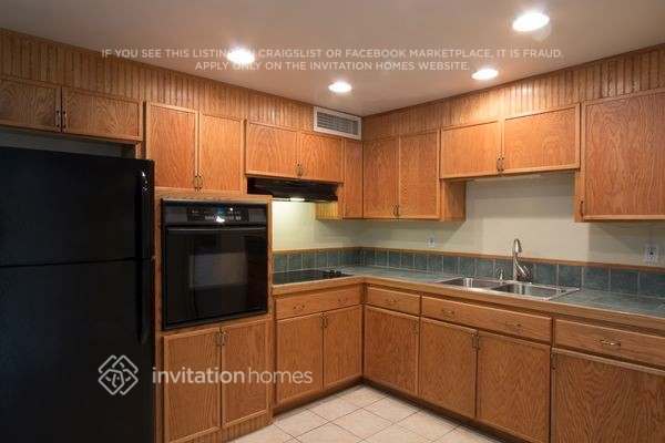 Building Photo - 13808 N 34th St