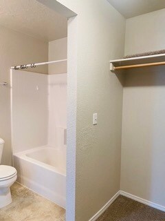 Building Photo - 13513 Palm Beach Dr