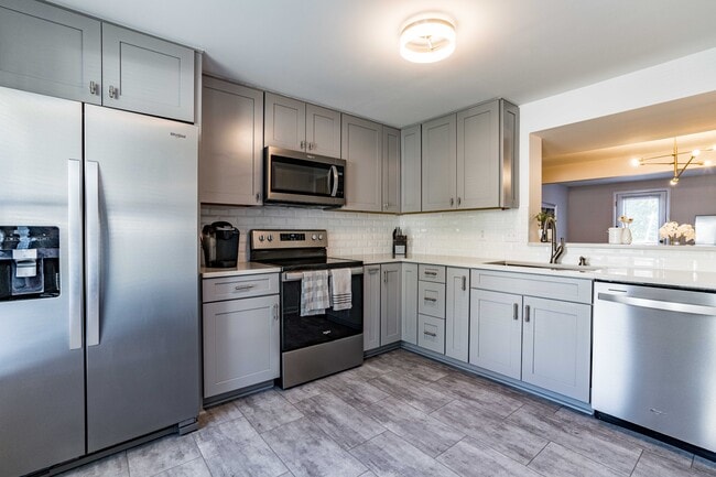 Building Photo - 1708 Ithaca Ln