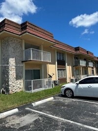 Building Photo - 5275 SW 77th Ct