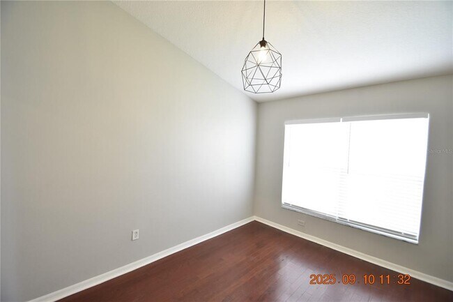 Building Photo - 12913 Lake Vista Dr