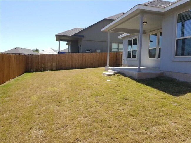 Building Photo - 1448 Brooks Way