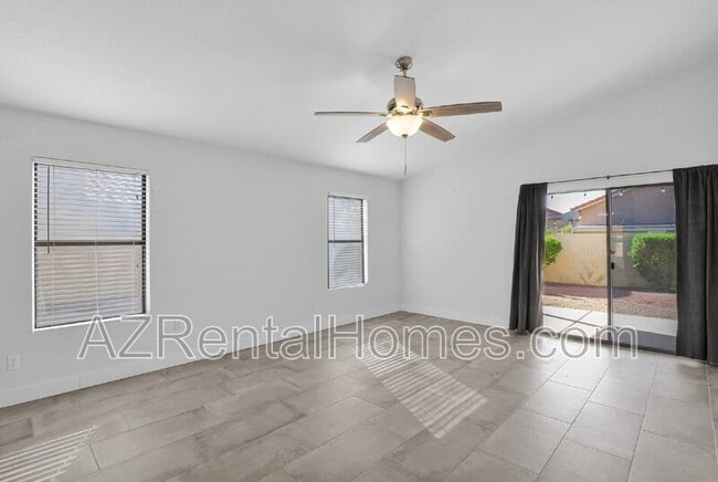 Building Photo - 3841 E Bighorn Ave